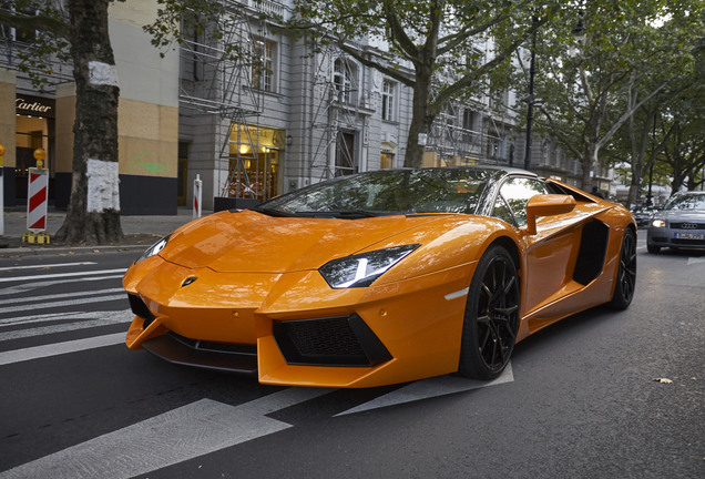 Lamborghini Aventador LP700-4 Roadster