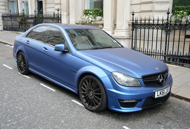 Mercedes-Benz C 63 AMG Edition 125