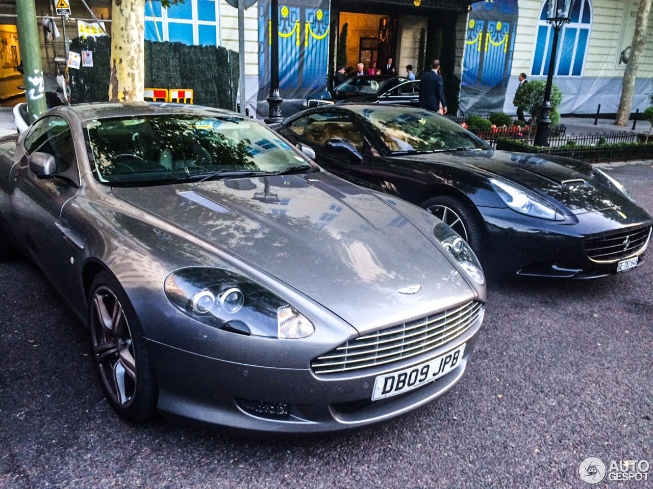 Aston Martin DB9