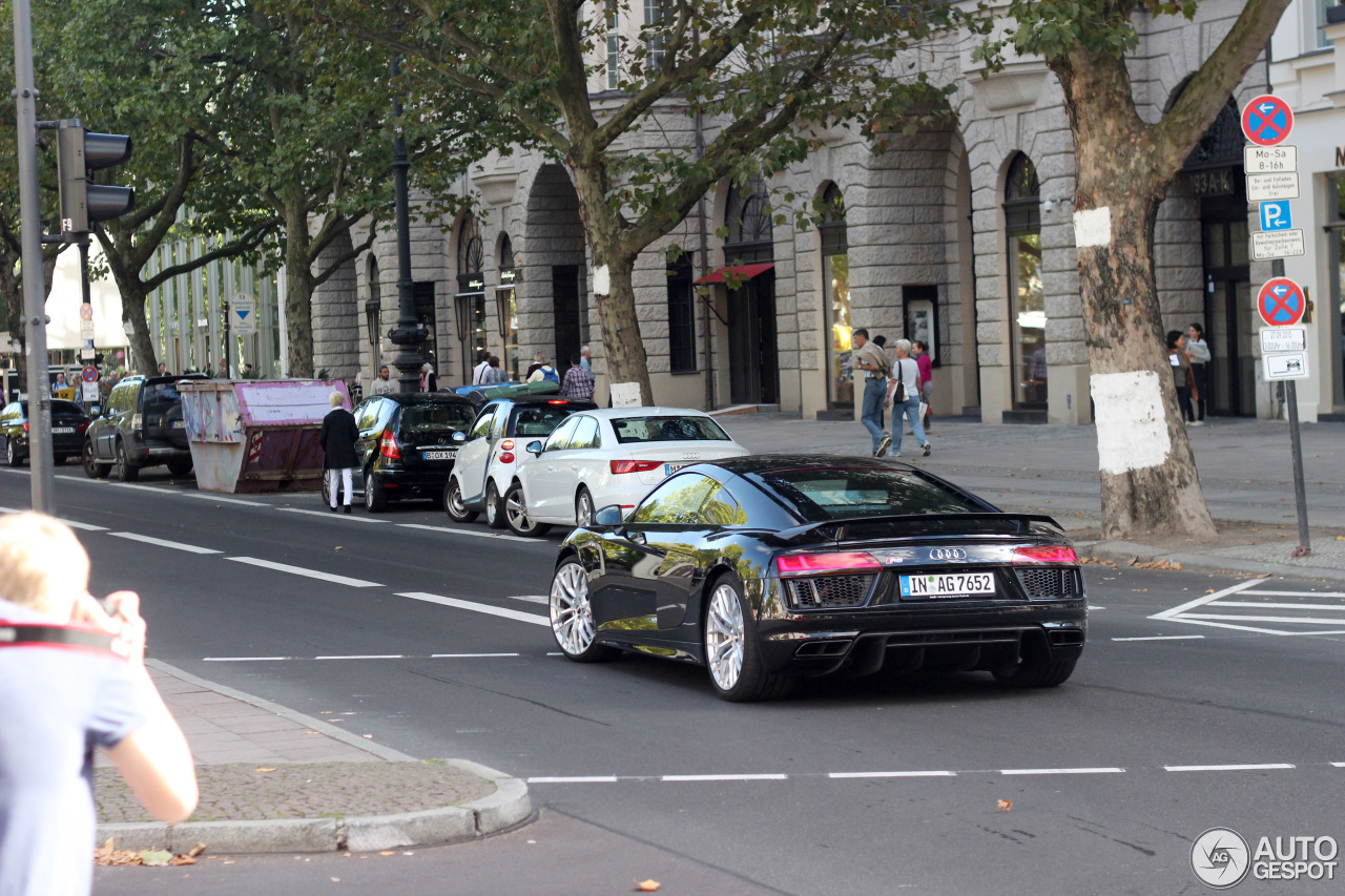 Audi R8 V10 Plus 2015