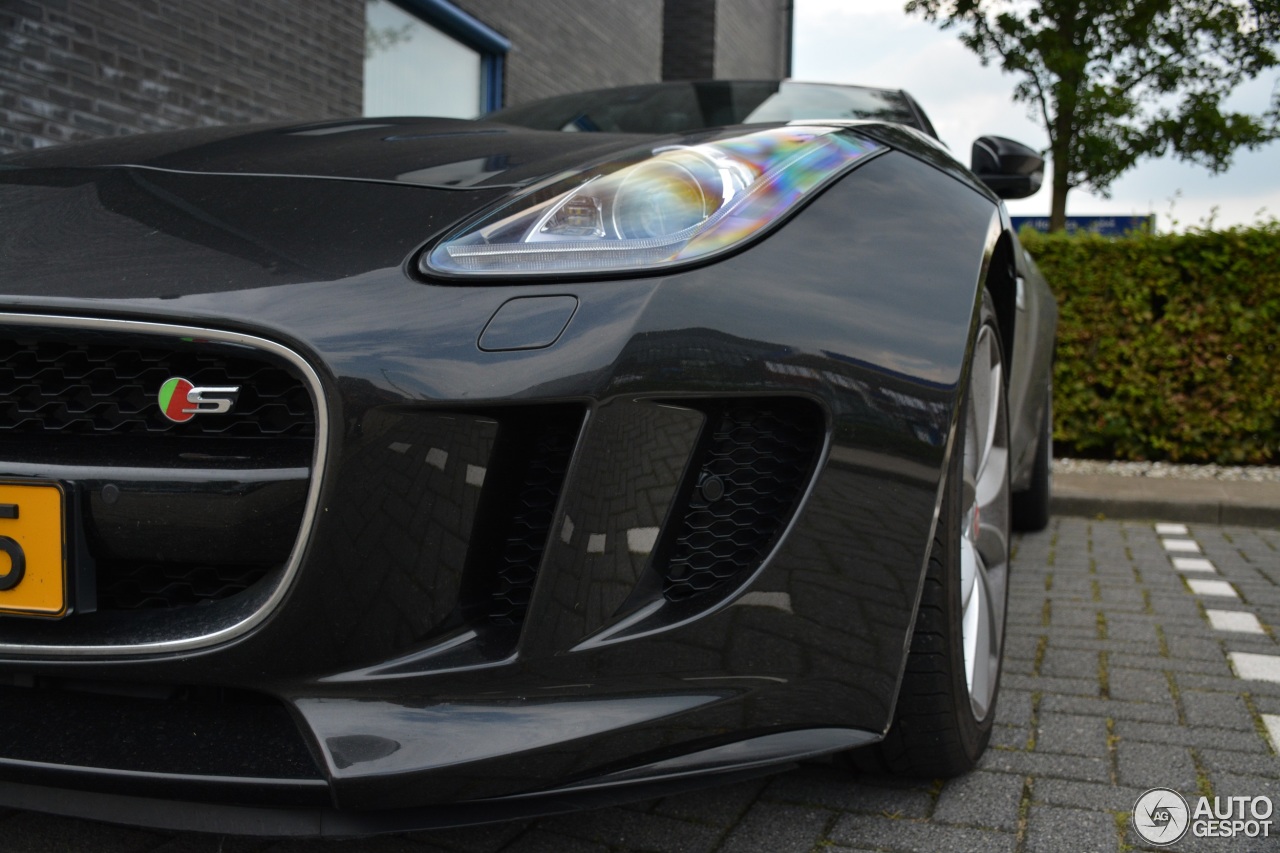 Jaguar F-TYPE S Coupé