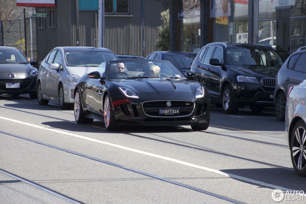 Jaguar F-TYPE S V8 Convertible