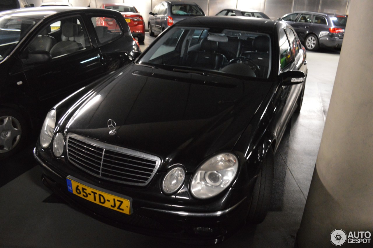 Mercedes-Benz E 55 AMG