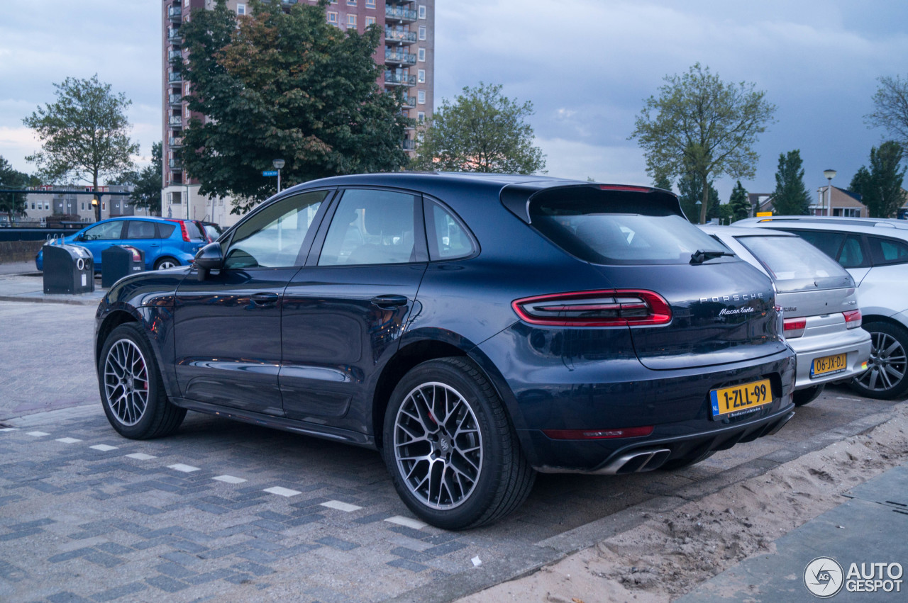 Porsche 95B Macan Turbo