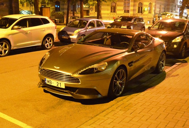 Aston Martin Vanquish 2013