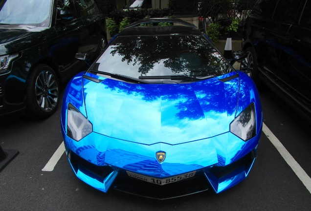 Lamborghini Aventador LP700-4