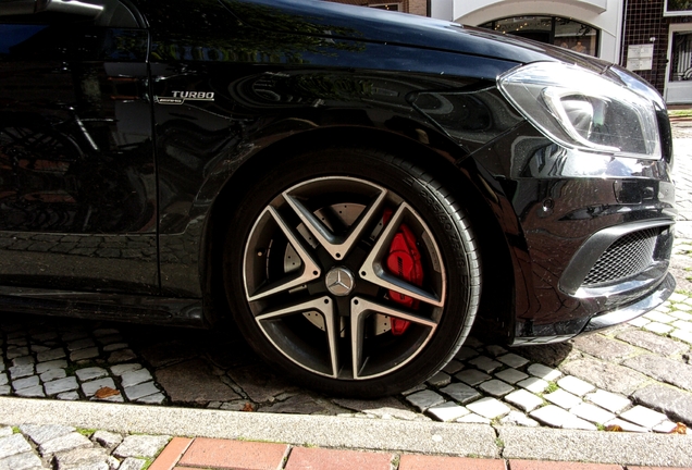 Mercedes-Benz A 45 AMG