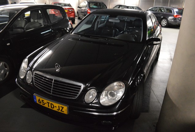 Mercedes-Benz E 55 AMG