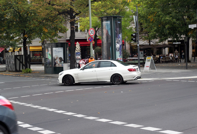 Mercedes-Benz E 63 AMG S W212