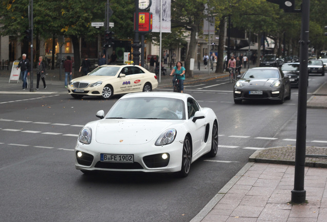 Porsche 981 Cayman S