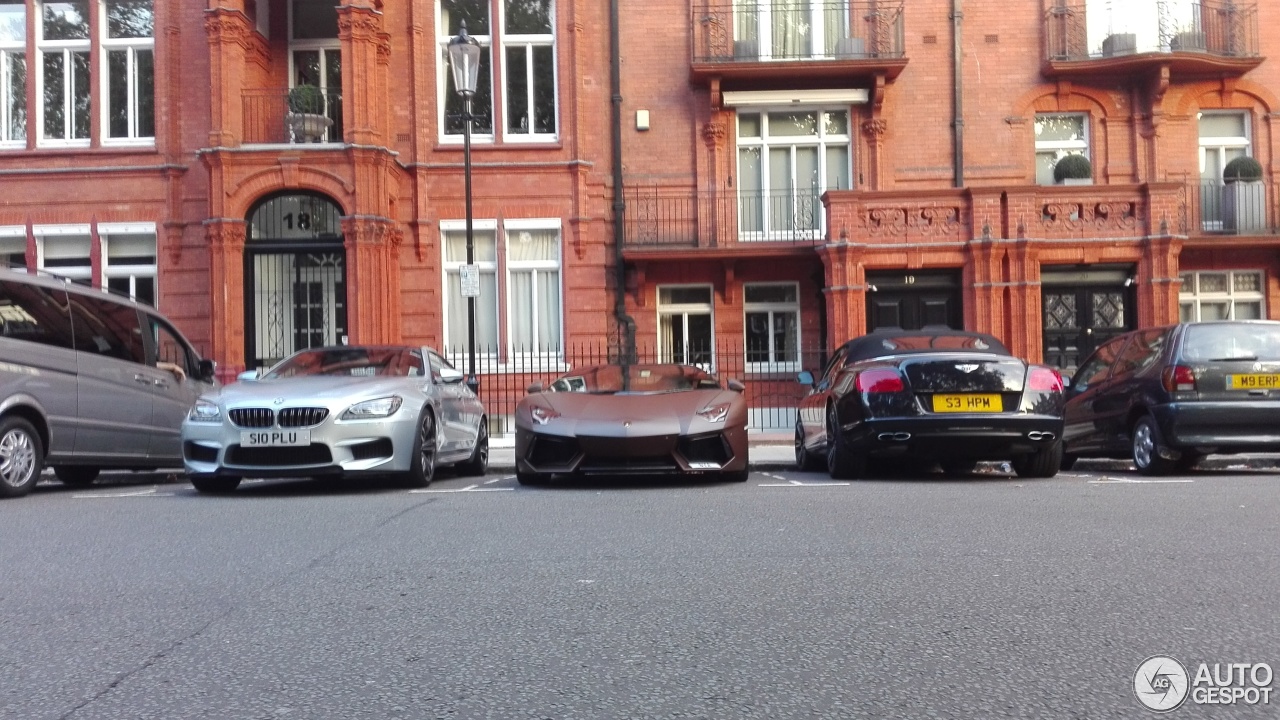 Lamborghini Aventador LP700-4 Roadster