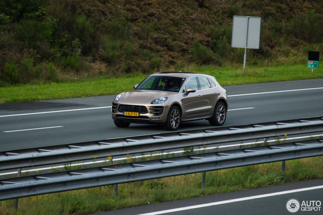 Porsche 95B Macan Turbo