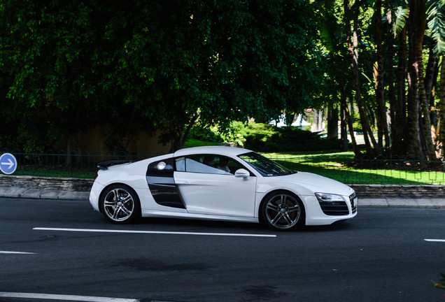 Audi R8 V10