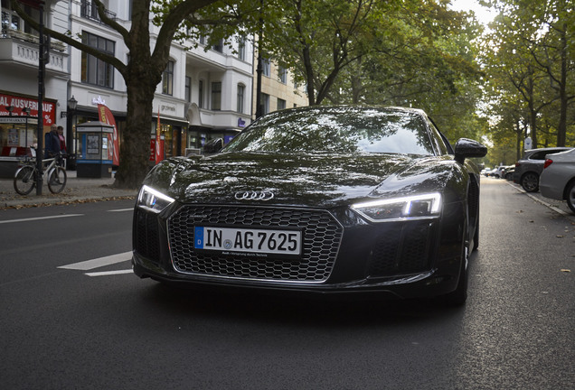 Audi R8 V10 Plus 2015