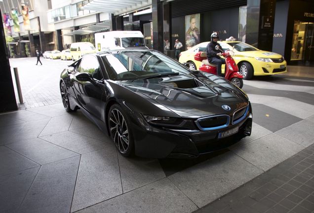 BMW i8