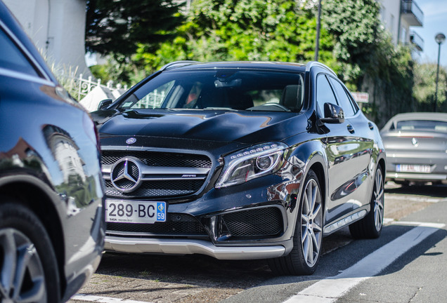 Mercedes-Benz GLA 45 AMG X156