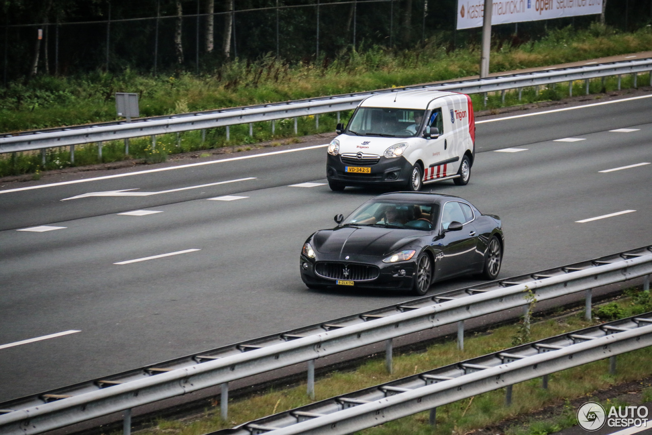 Maserati GranTurismo S Automatic