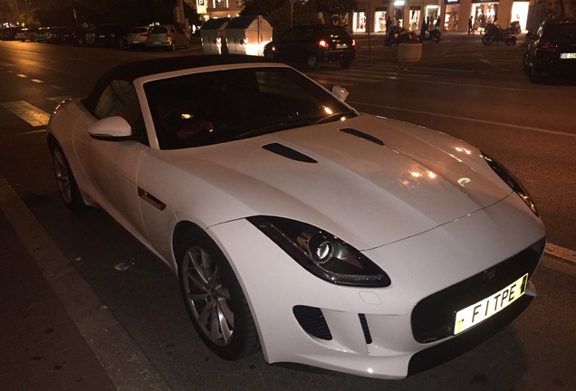 Jaguar F-TYPE S Convertible