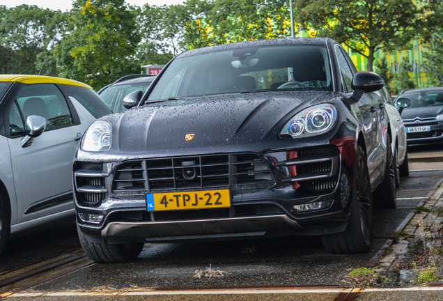 Porsche 95B Macan Turbo