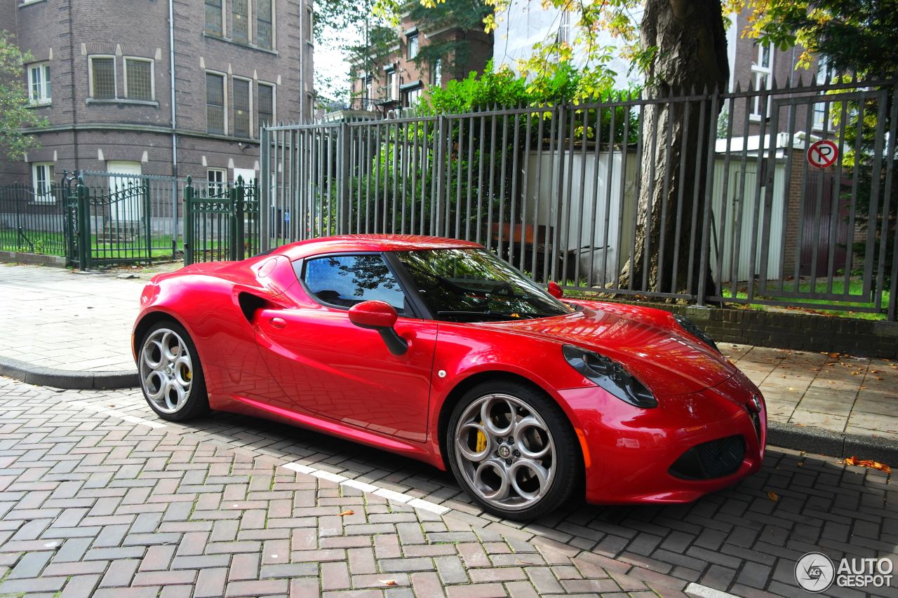 Alfa Romeo 4C Coupé