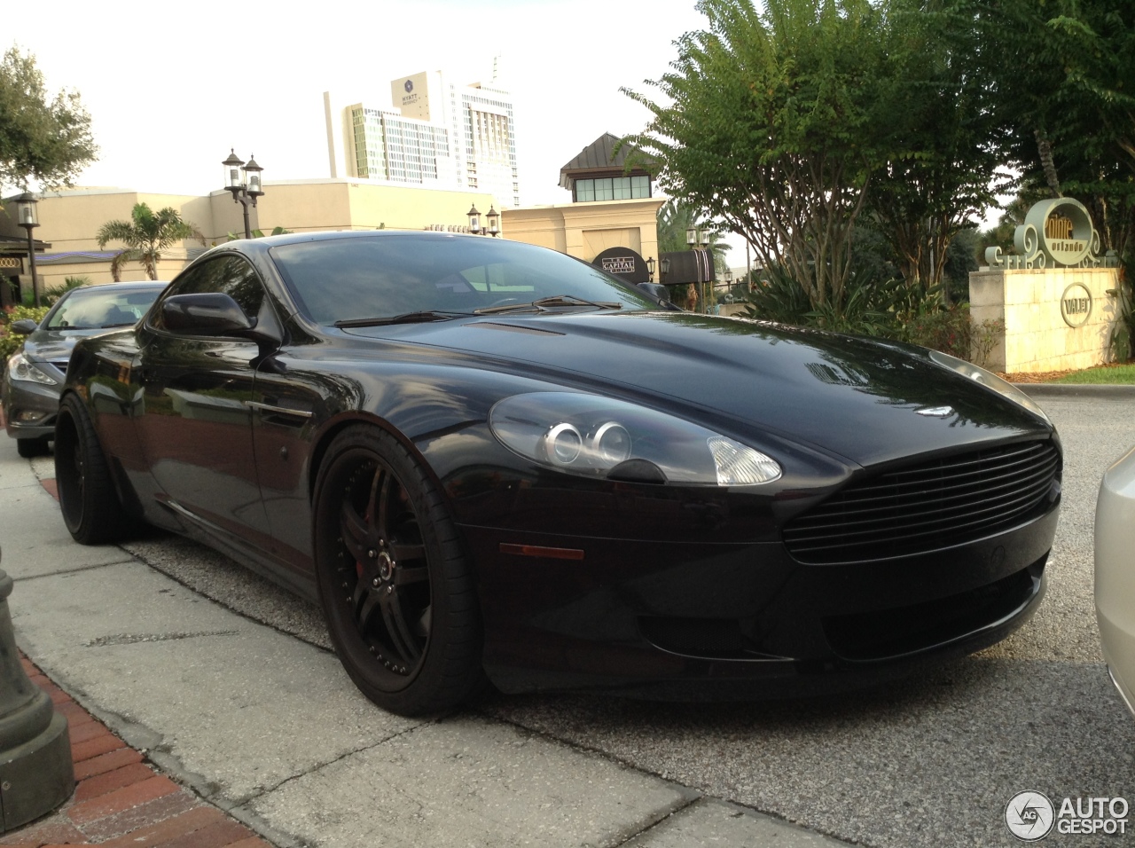 Aston Martin DB9