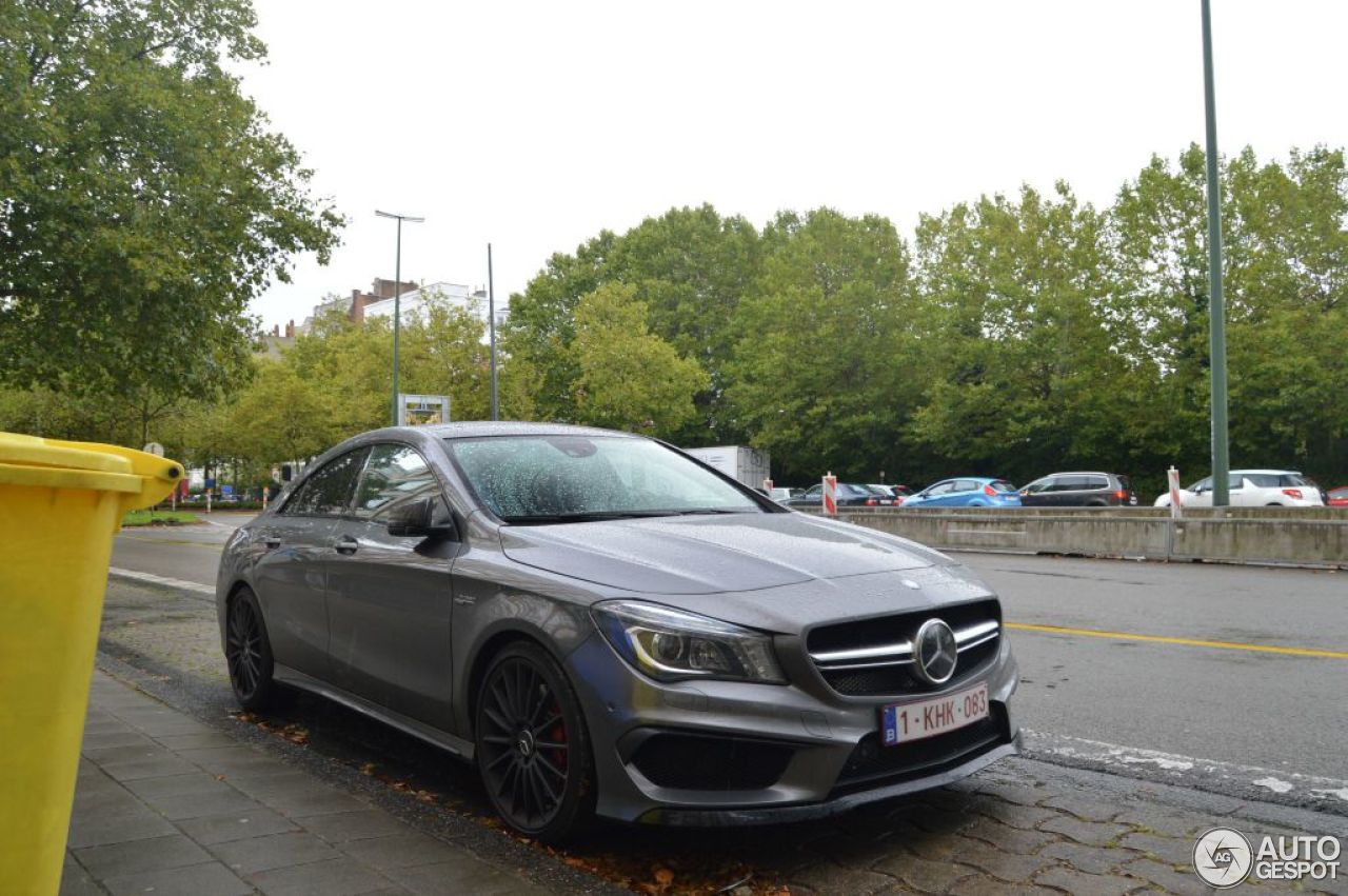 Mercedes-Benz CLA 45 AMG C117