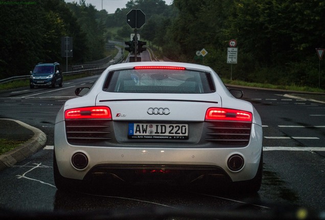 Audi R8 V10 Plus 2013