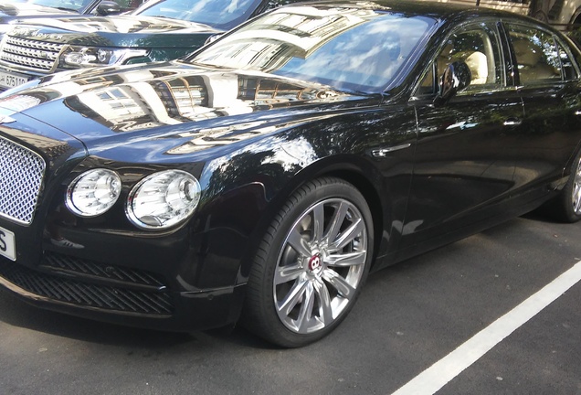 Bentley Flying Spur V8