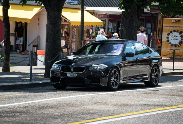 BMW M5 F10 2011