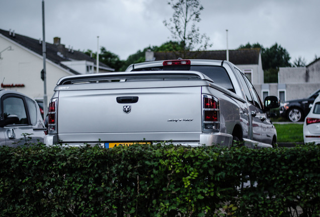 Dodge RAM SRT-10 Quad-Cab