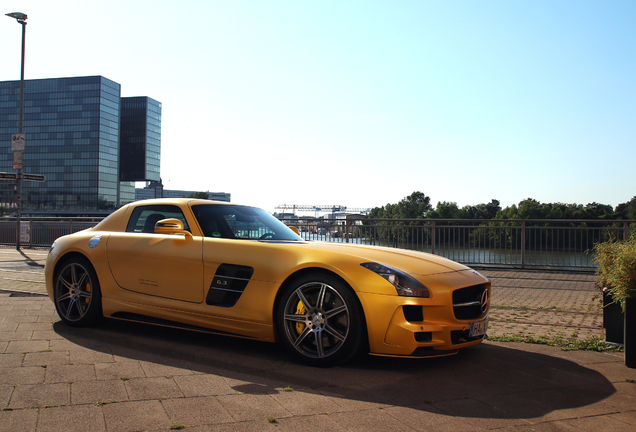 Mercedes-Benz SLS AMG