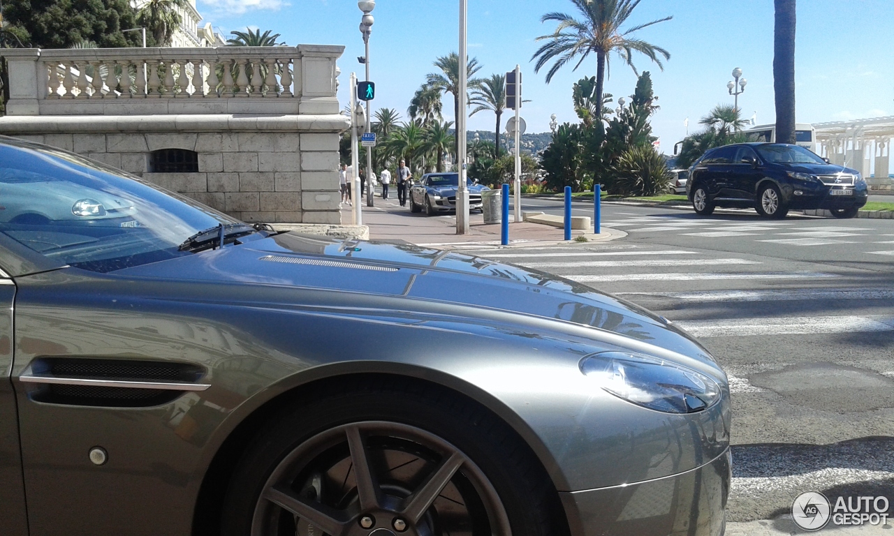 Aston Martin V8 Vantage