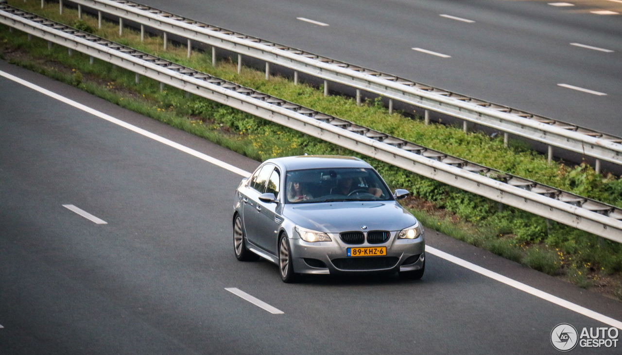 BMW M5 E60 2005