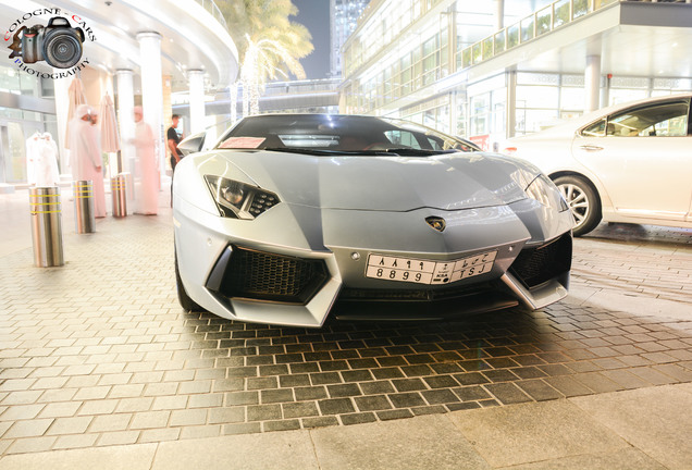 Lamborghini Aventador LP700-4 Roadster