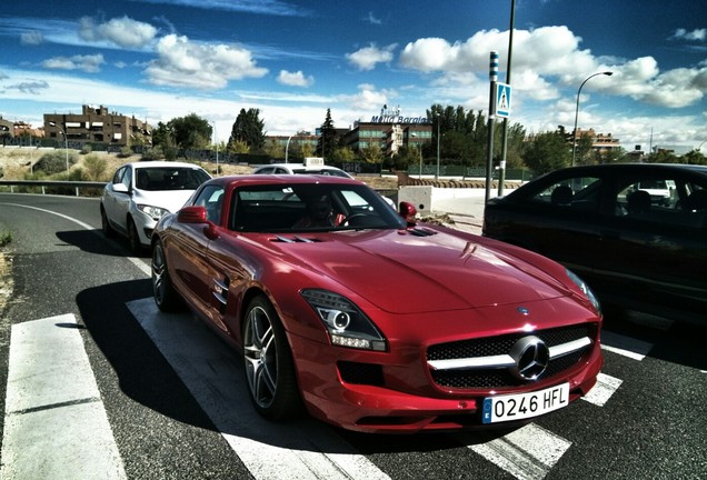 Mercedes-Benz SLS AMG