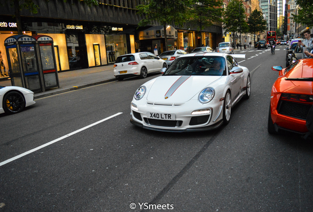 Porsche 997 GT3 RS 4.0