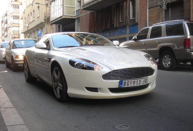 Aston Martin DB9