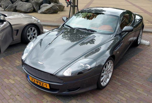 Aston Martin DB9