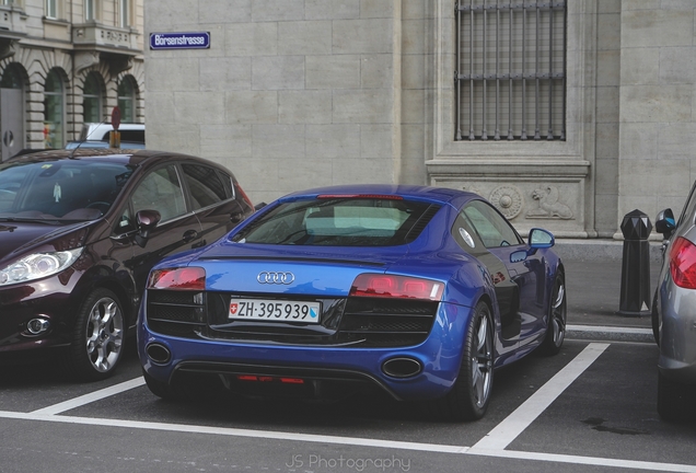 Audi R8 V10