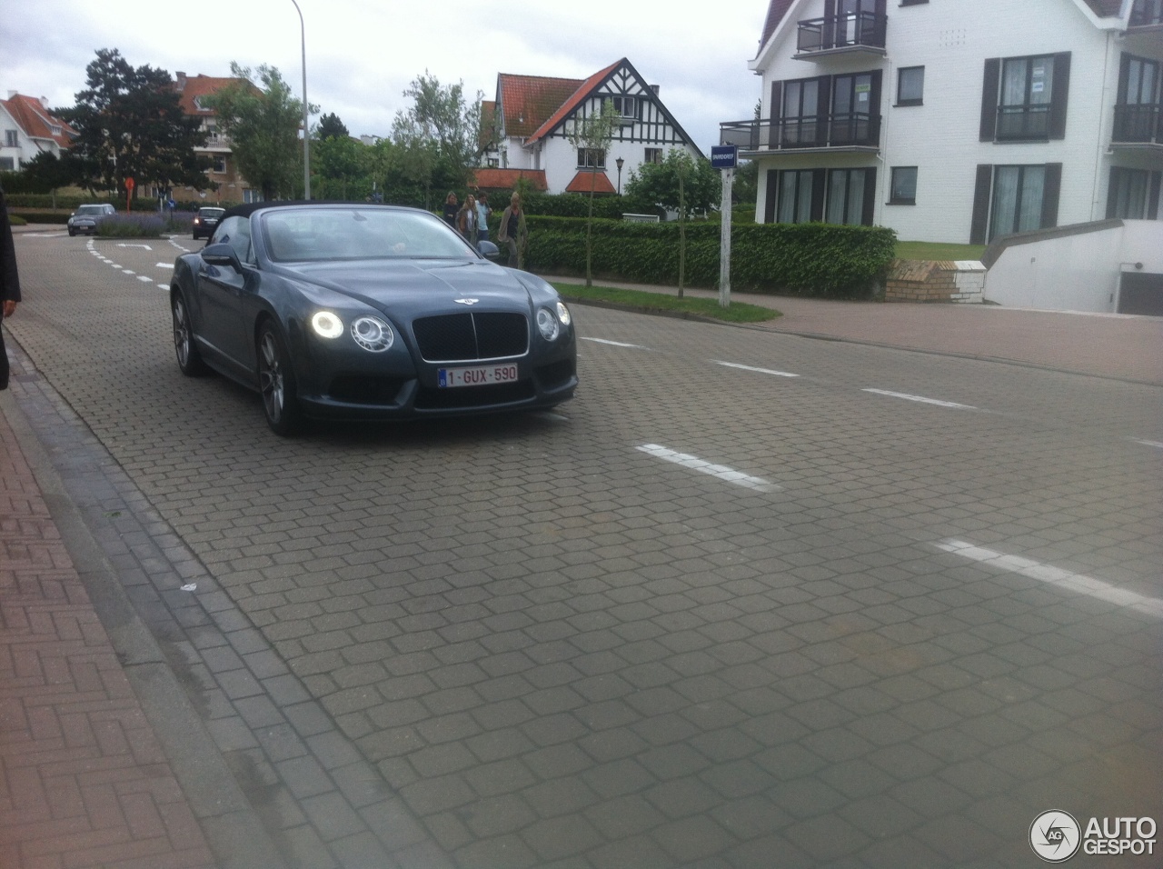 Bentley Continental GTC V8 S