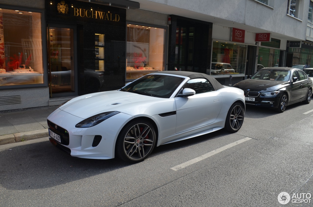 Jaguar F-TYPE R AWD Convertible