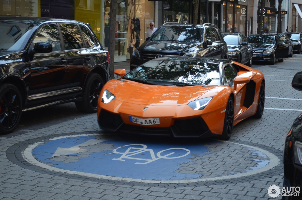 Lamborghini Aventador LP700-4 Roadster