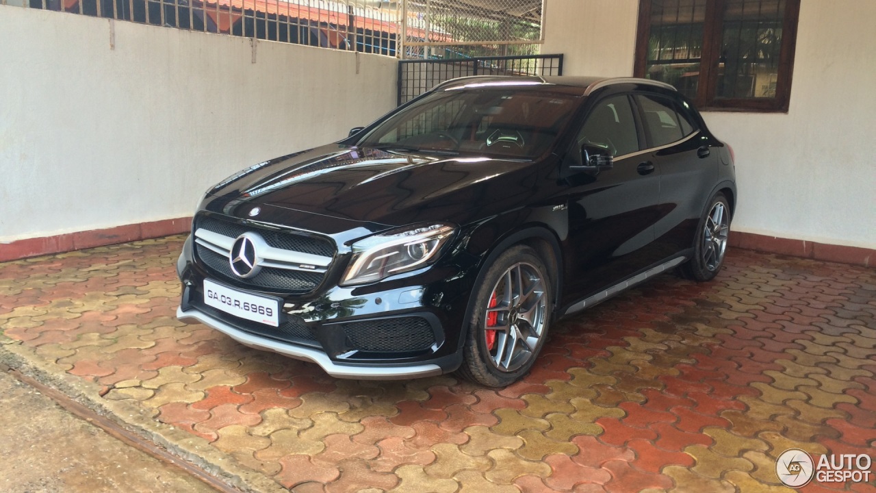 Mercedes-Benz GLA 45 AMG X156