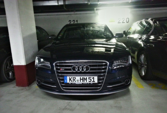 Audi S8 D4