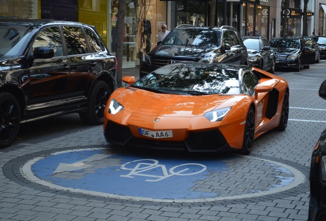 Lamborghini Aventador LP700-4 Roadster