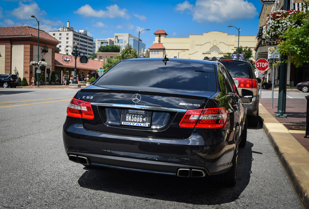 Mercedes-Benz E 63 AMG W212 V8 Biturbo