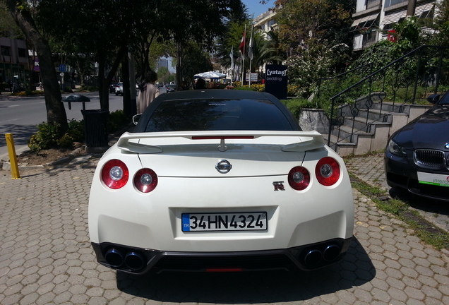 Nissan GT-R 2013