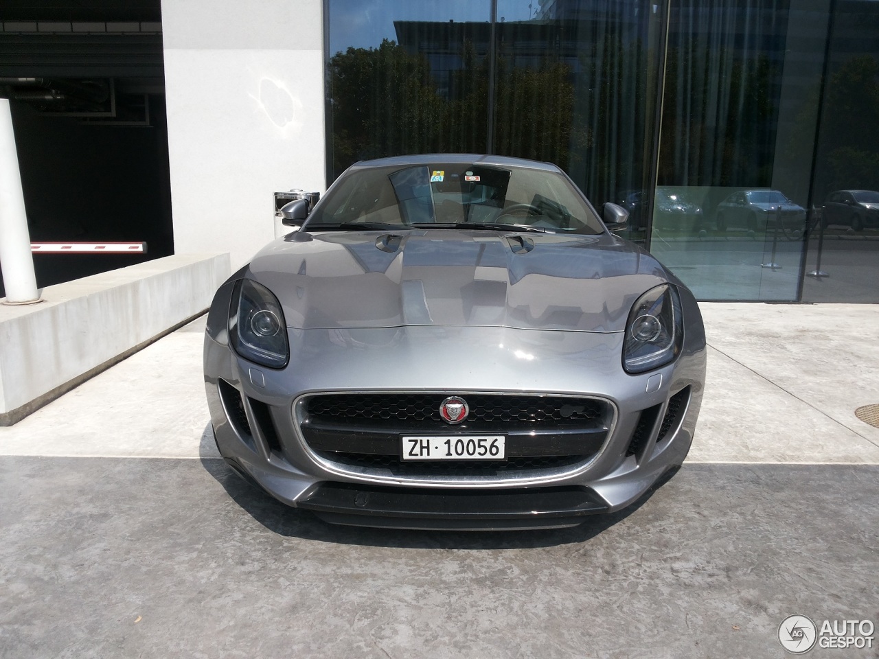 Jaguar F-TYPE R Coupé