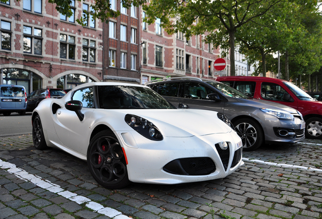 Alfa Romeo 4C Launch Edition