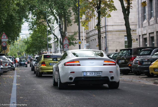 Aston Martin V8 Vantage